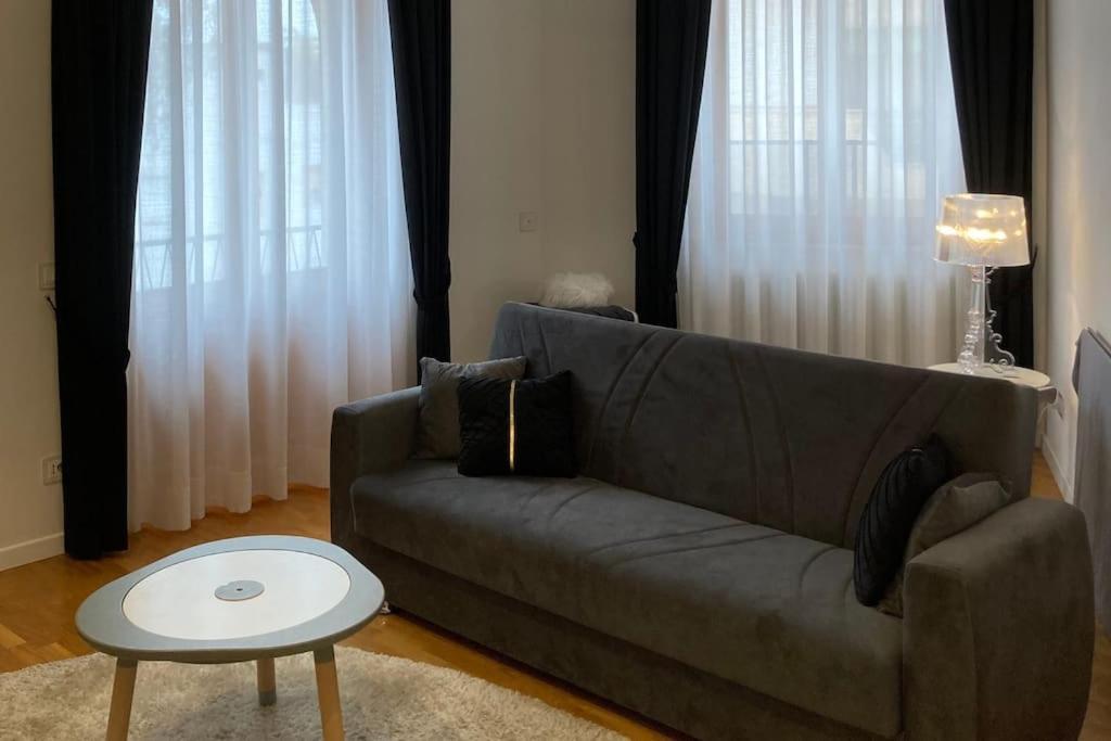 Thesan Lodge, Chic & Modern Design Apartment Γκροσέτο Εξωτερικό φωτογραφία
