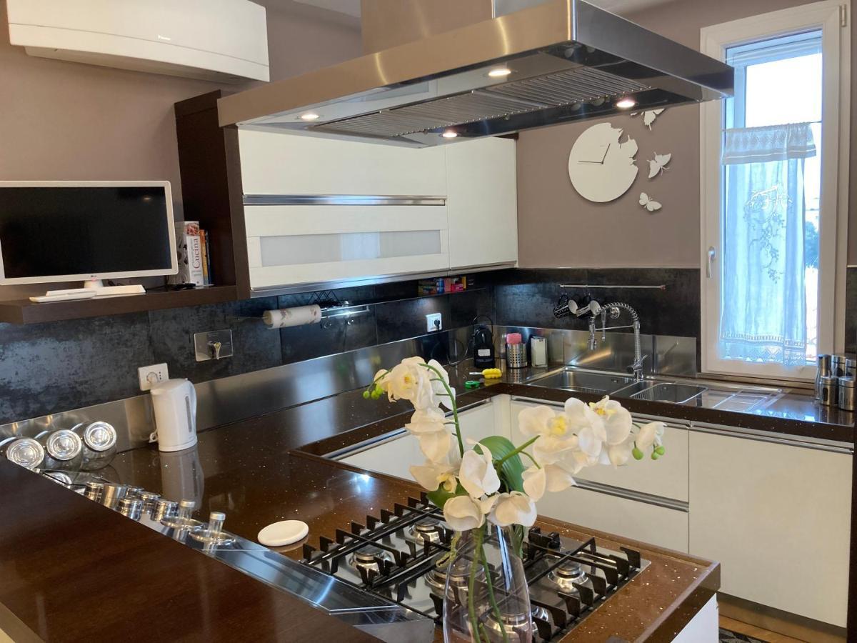 Thesan Lodge, Chic & Modern Design Apartment Γκροσέτο Εξωτερικό φωτογραφία